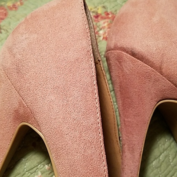 Lauren Conrad heels - Picture 4 of 6